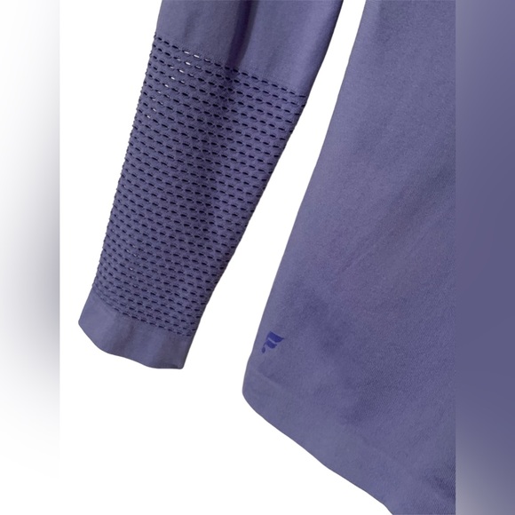 Fabletics top XS Musetta long sleeve lilac purple crew neck gym atheisure - Picture 3 of 6
